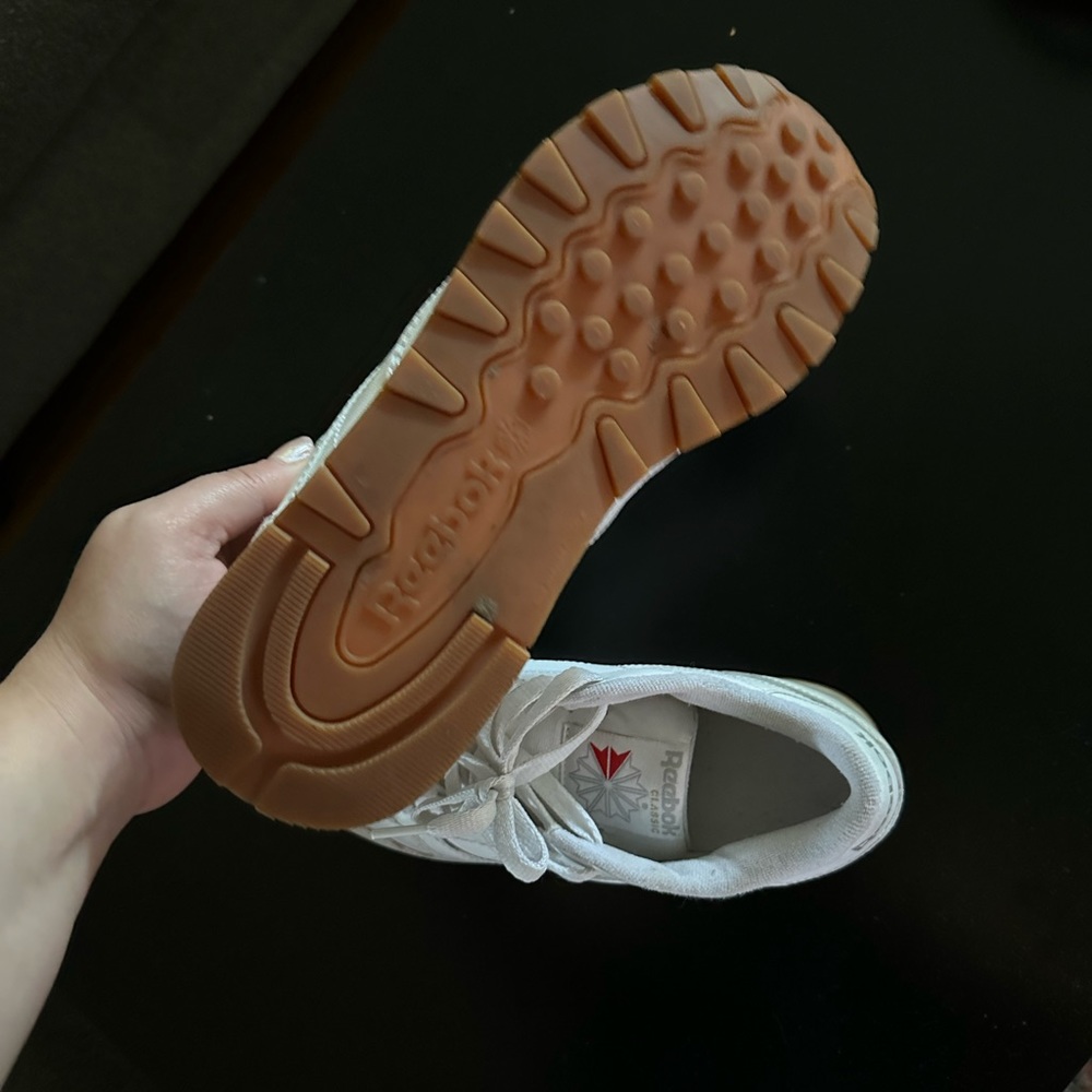 Classic Reebok shoes - Picture 6 of 10
